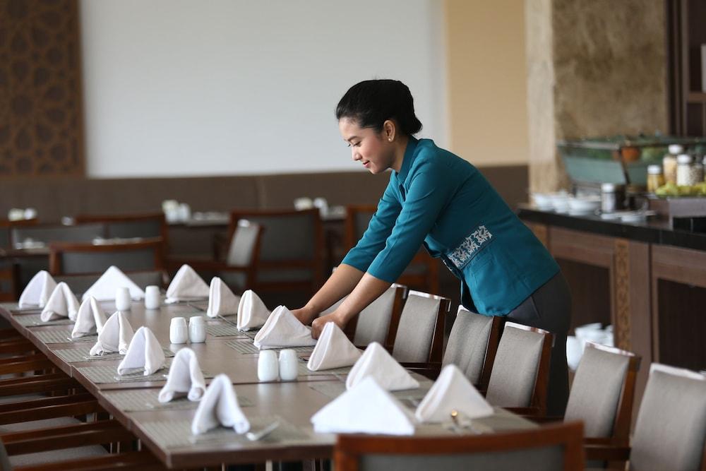 Hotel Santika Gresik Zewnętrze zdjęcie