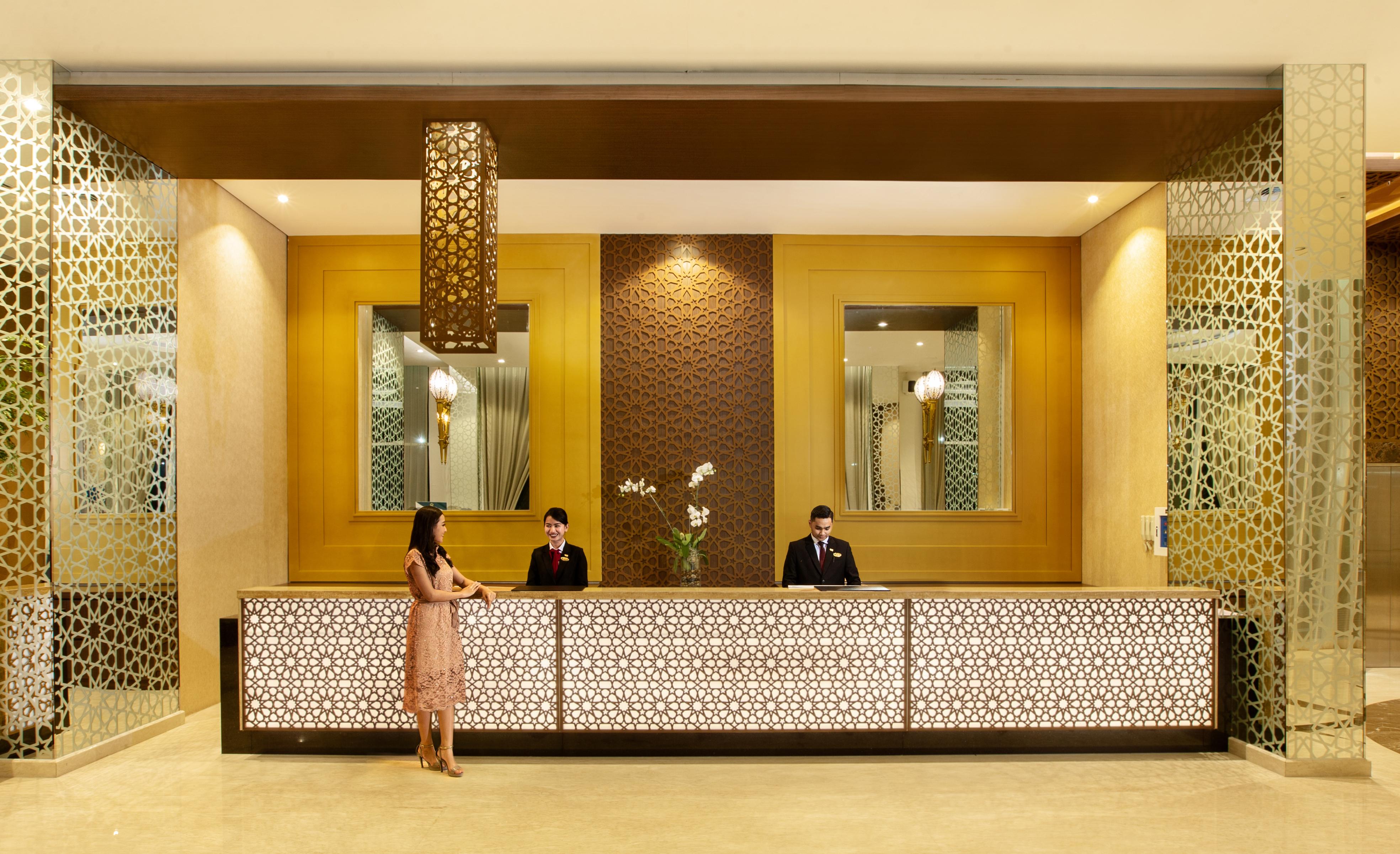 Hotel Santika Gresik Zewnętrze zdjęcie